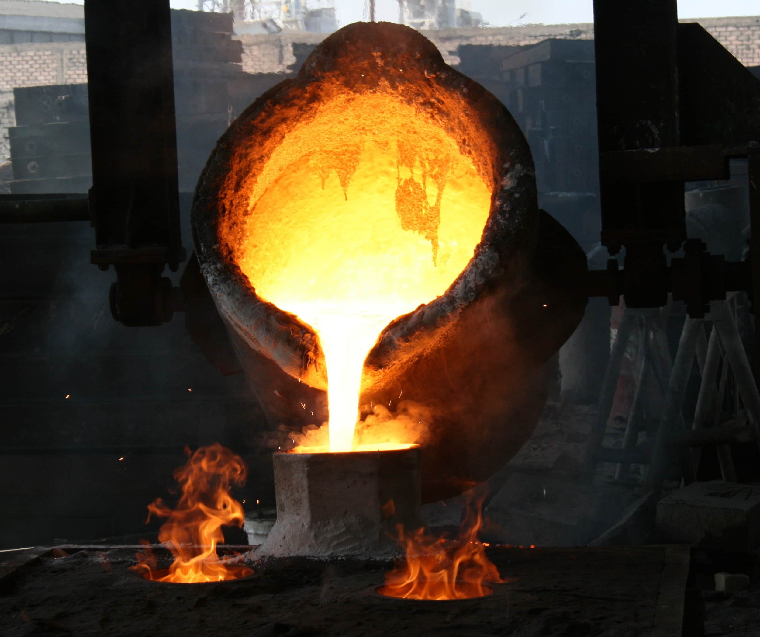Smelting Characteristics of Silicon Manganese Smelting